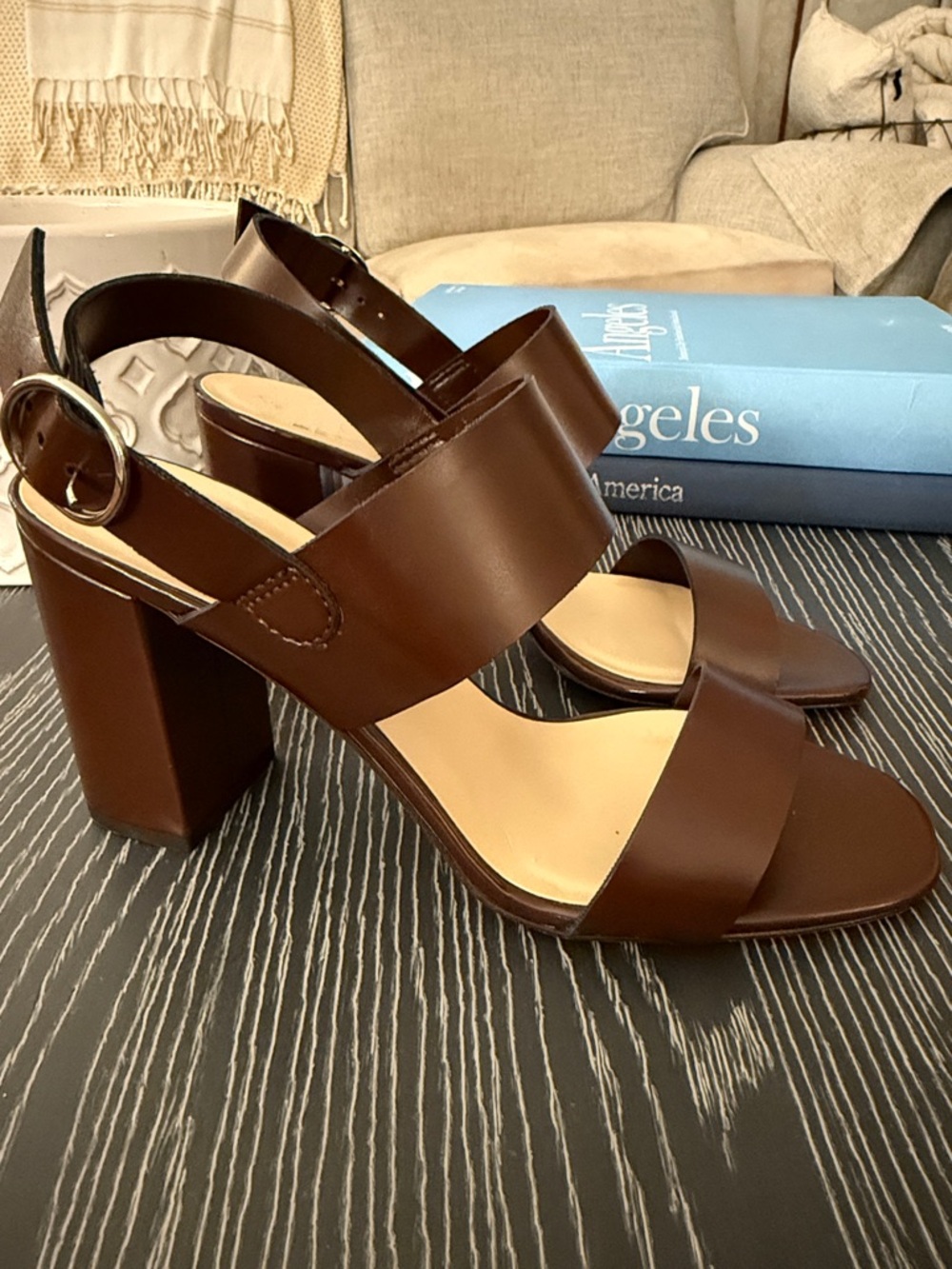 Brooks Brothers Brown Vegan Faux Leather Block Heel Dress Sandals Sz 10